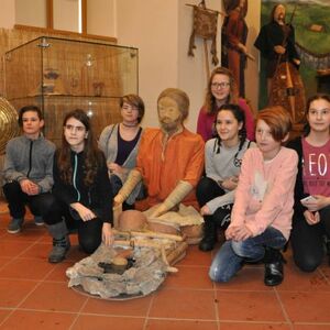 VERNISÁŽ: Od doby kamenné do doby slovanských hradišť_DÍLNA: Pravěké odpoledne 