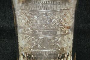 Číše dvojstěnná