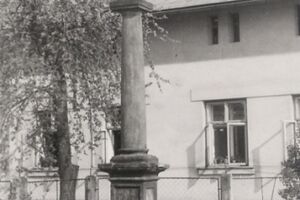 Barokní poklona u čp. 96 hpř. v Hegerově ulici